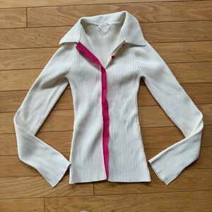 Anthropology button up cardigan 
Size S